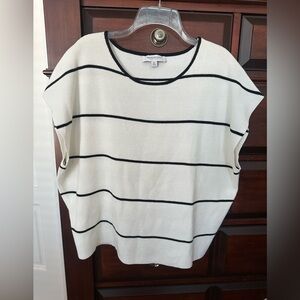 Madison Grey NY Womens XL Short Sleeve Sweater Black White Stripe Knit Top